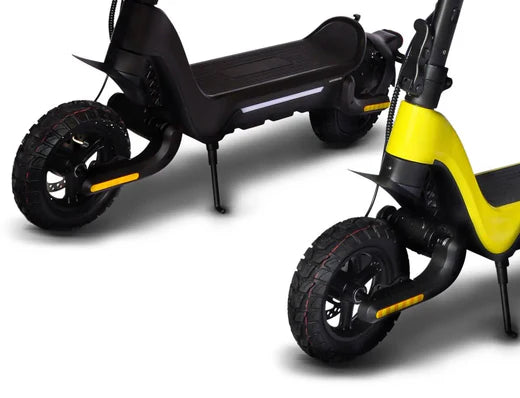 『公道から里山まで対応のキックボード!?」悪路も走れる走破性!“MTM RiSE M-1S”は幅広いシーンで使える電動キックボードの大本命』【MONOMAX Web】にて、CARRY THINGSから発売中の電動キックボード『MTM RiSE M-1S』をご紹介いただきました。