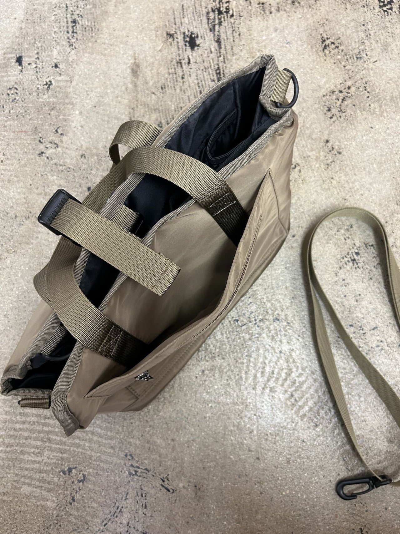 OSANPO TOTE - CARRY THINGS