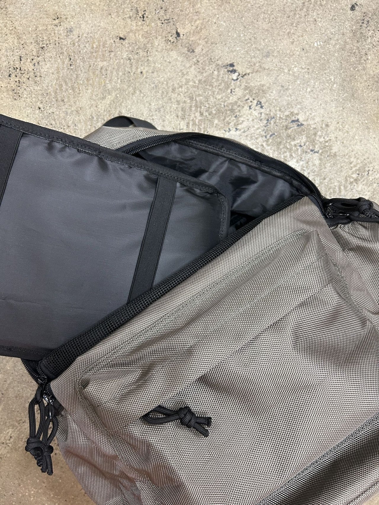 PET CARRY BACKPACK - CARRY THINGS
