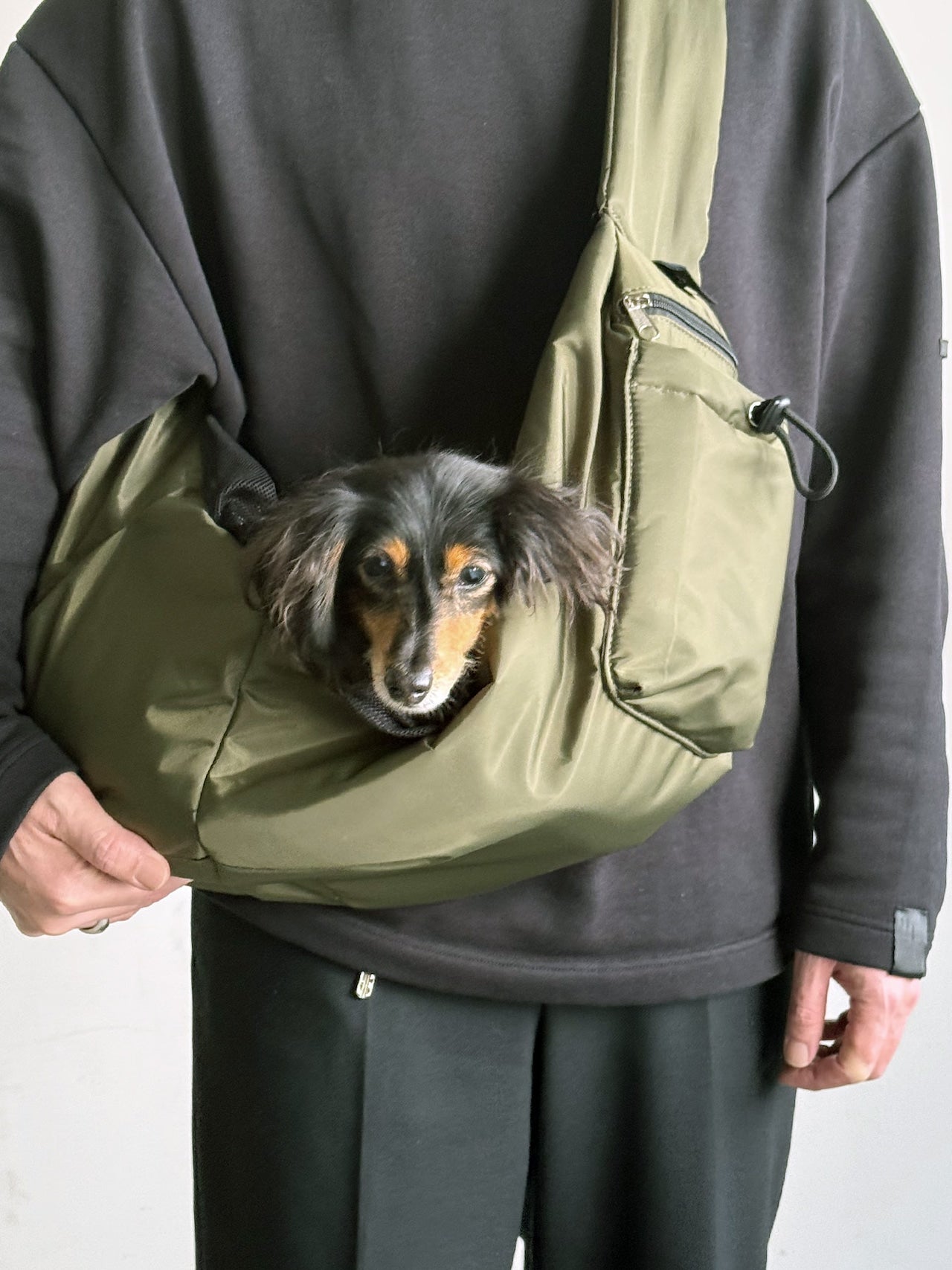 PET PUFF SLING - CARRY THINGS