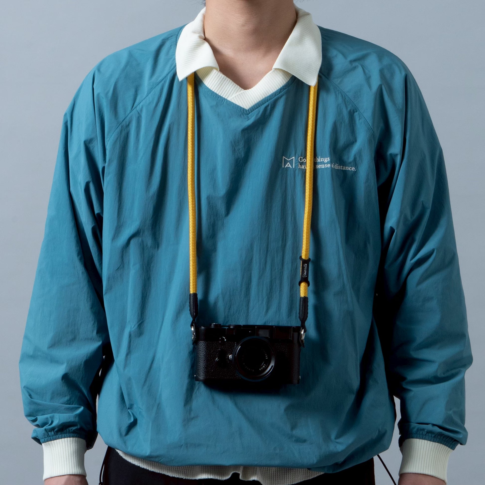 CAMERA STRAP - CARRY THINGS