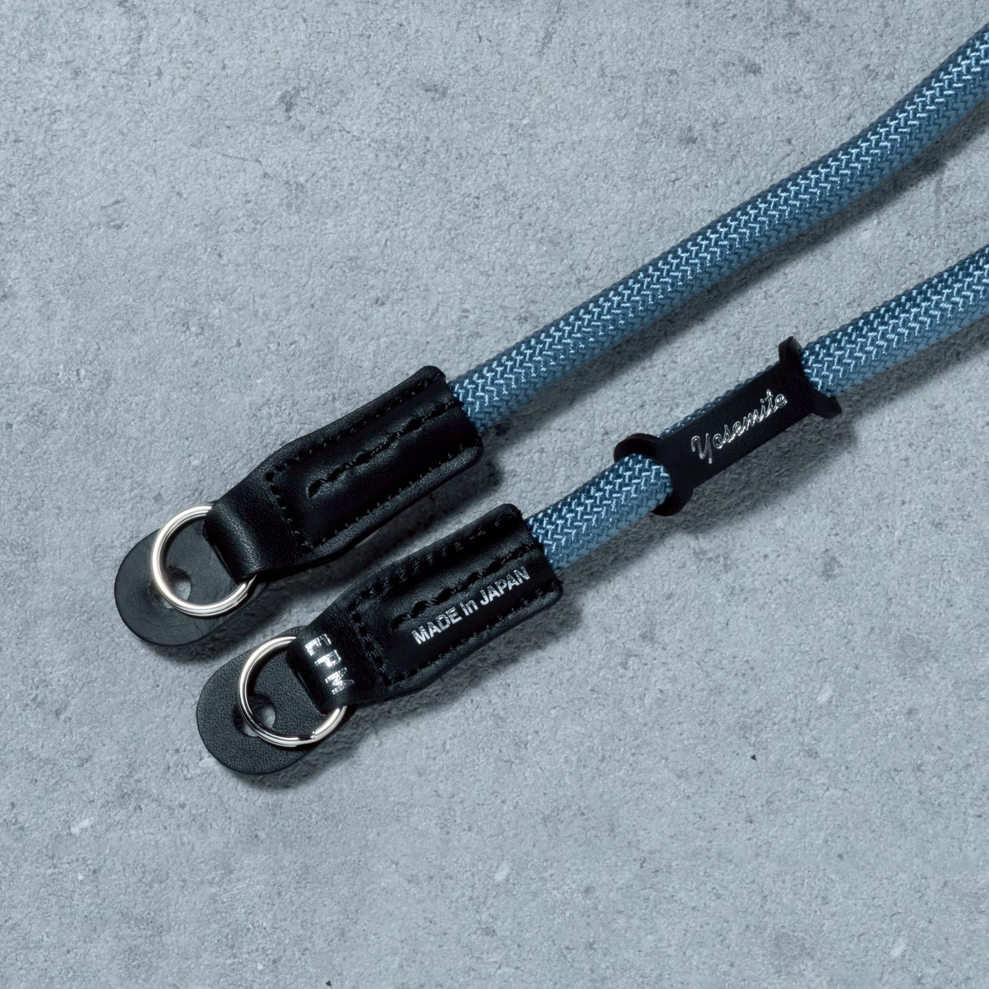 CAMERA STRAP - CARRY THINGS