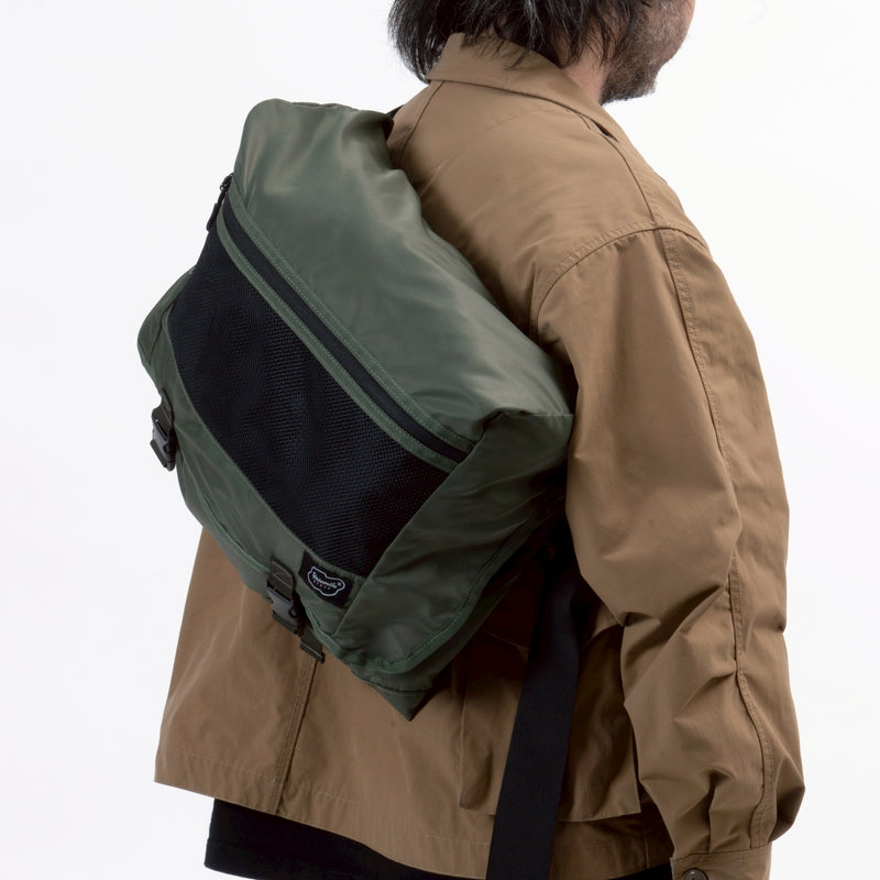 EXPANDER  MESSENGER BAG