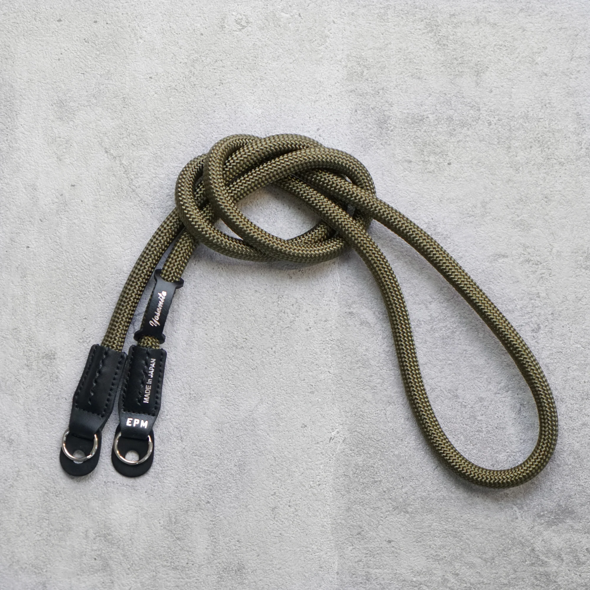 CAMERA STRAP - CARRY THINGS