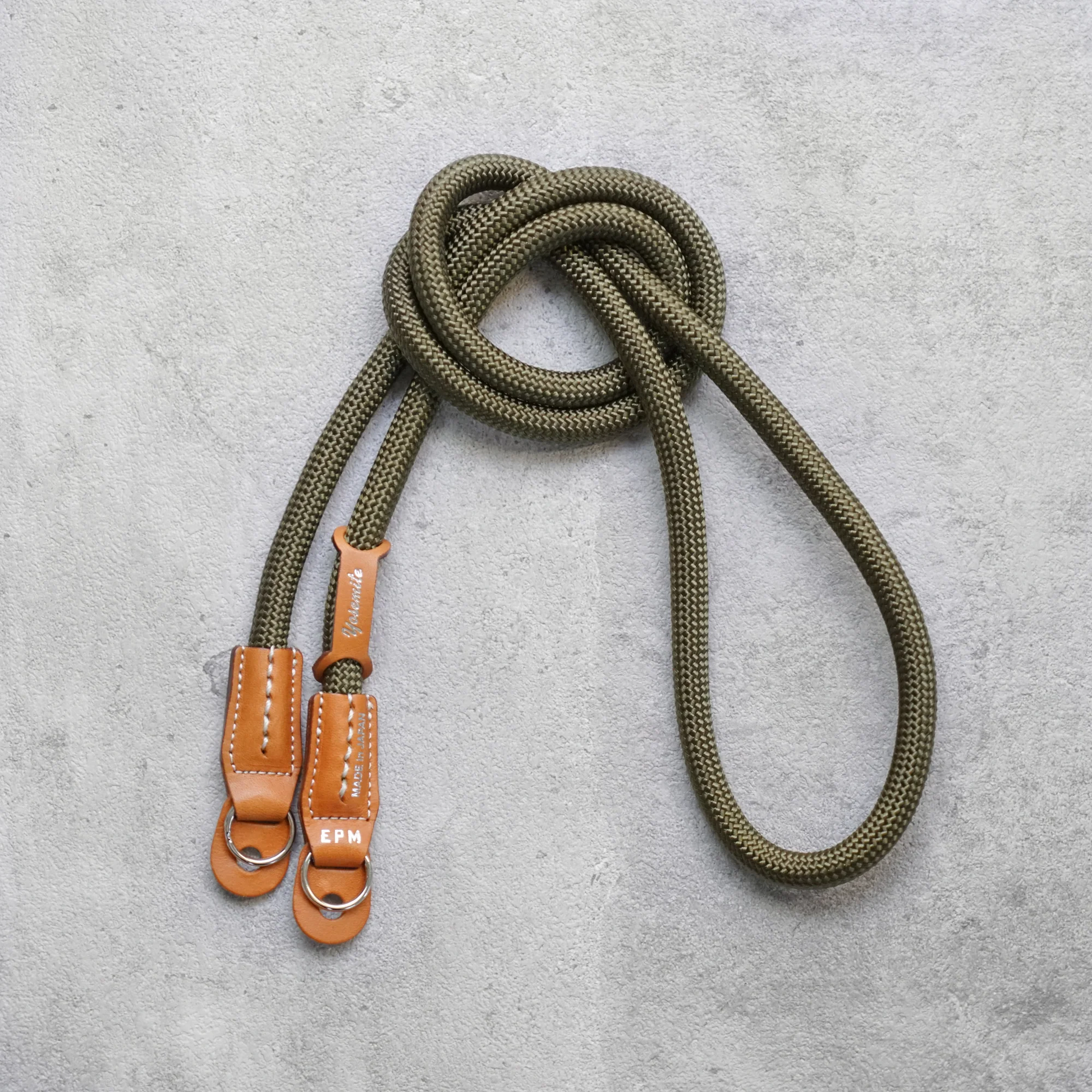 CAMERA STRAP - CARRY THINGS