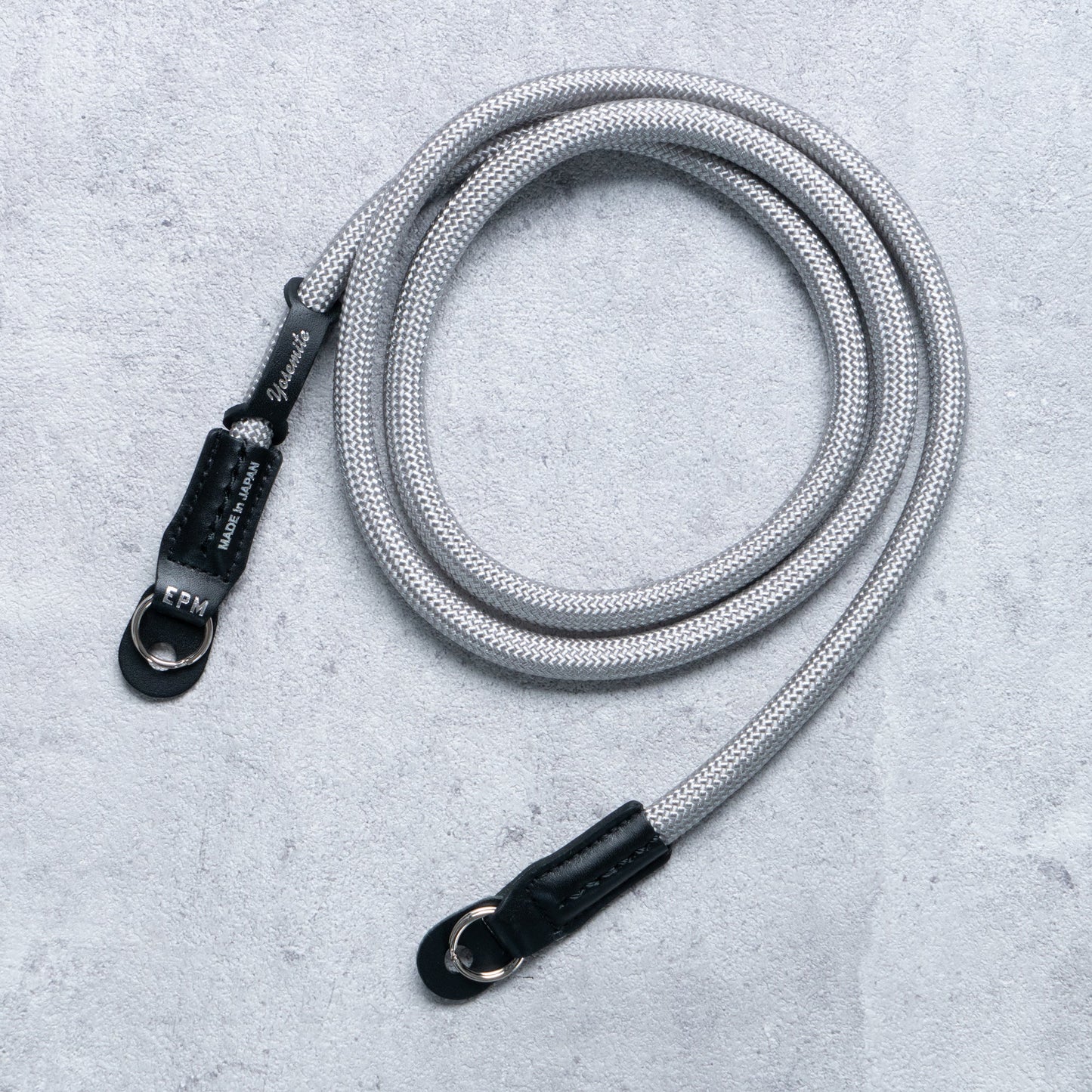 CAMERA STRAP - CARRY THINGS