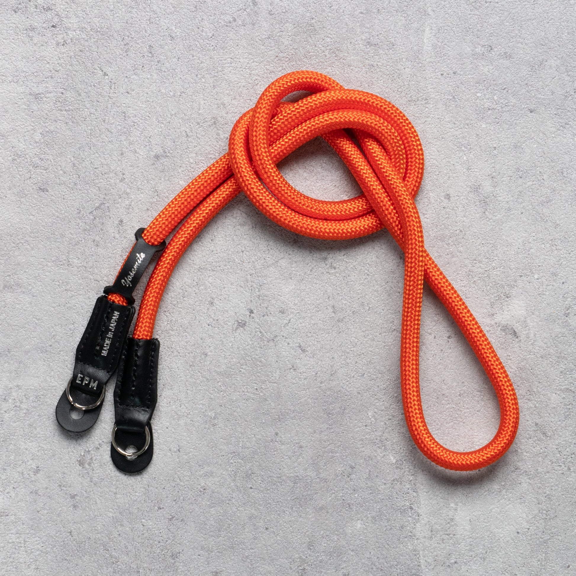 CAMERA STRAP - CARRY THINGS