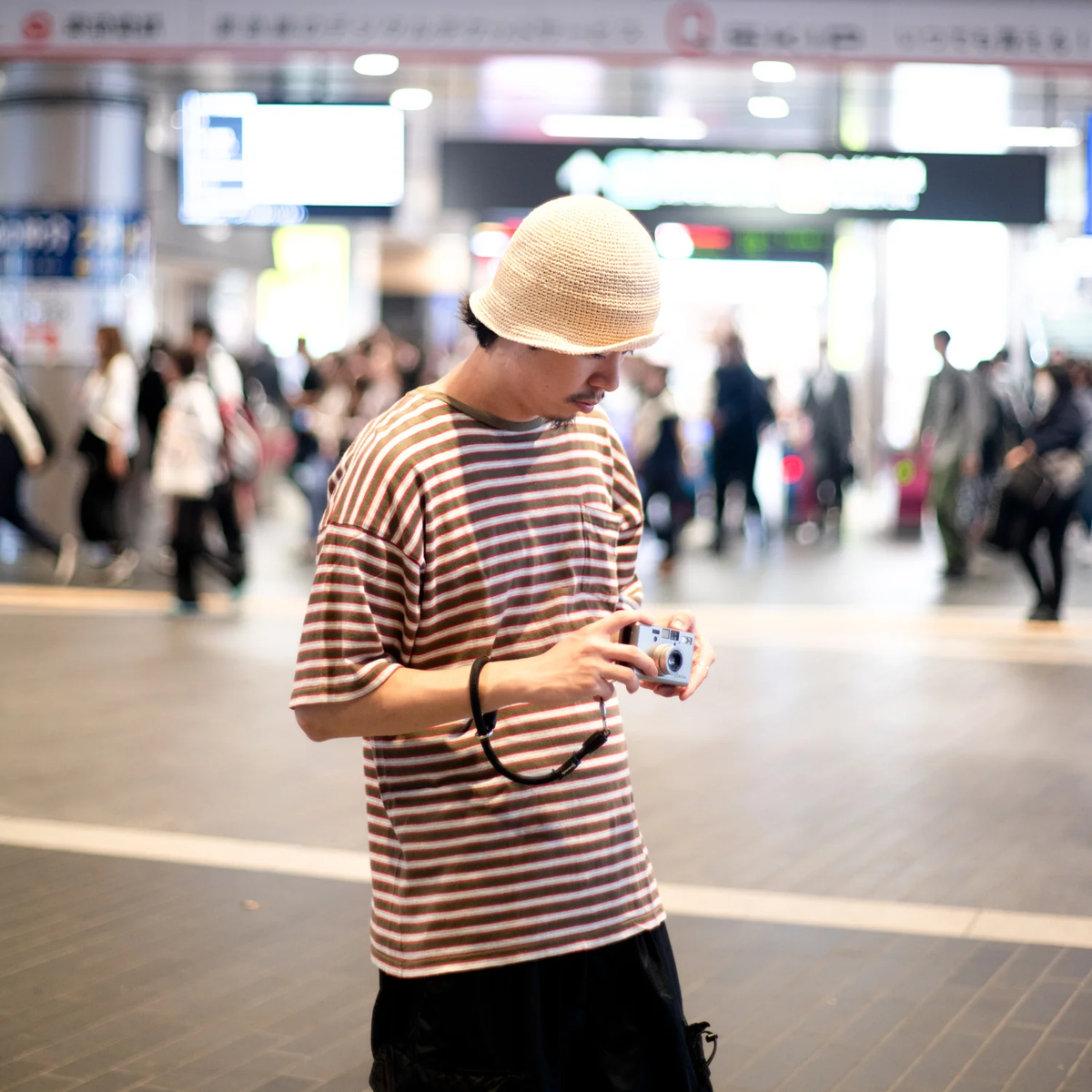CAMERA HAND STRAP for COMPACT - CARRY THINGS