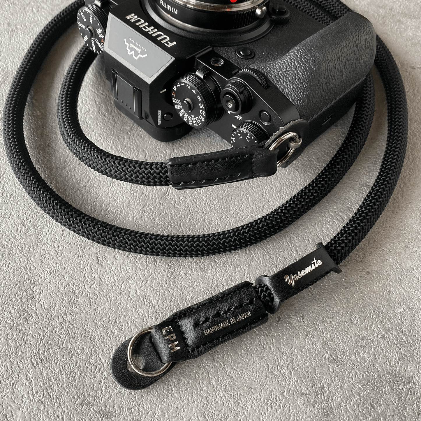 CAMERA STRAP - CARRY THINGS