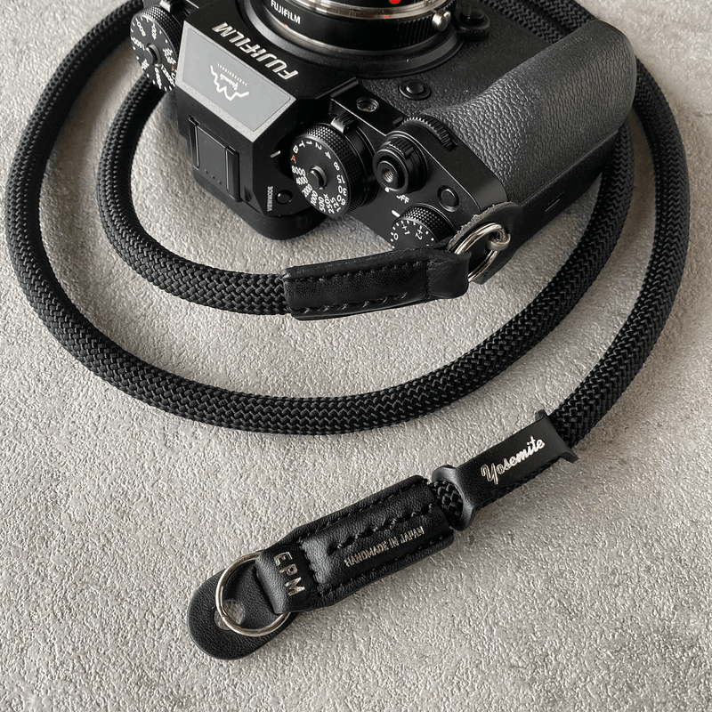 CAMERA STRAP