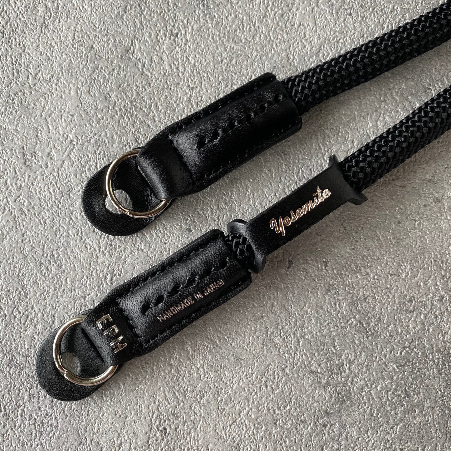 CAMERA STRAP - CARRY THINGS
