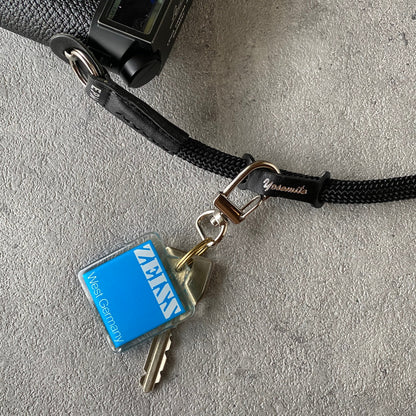 CAMERA STRAP - CARRY THINGS