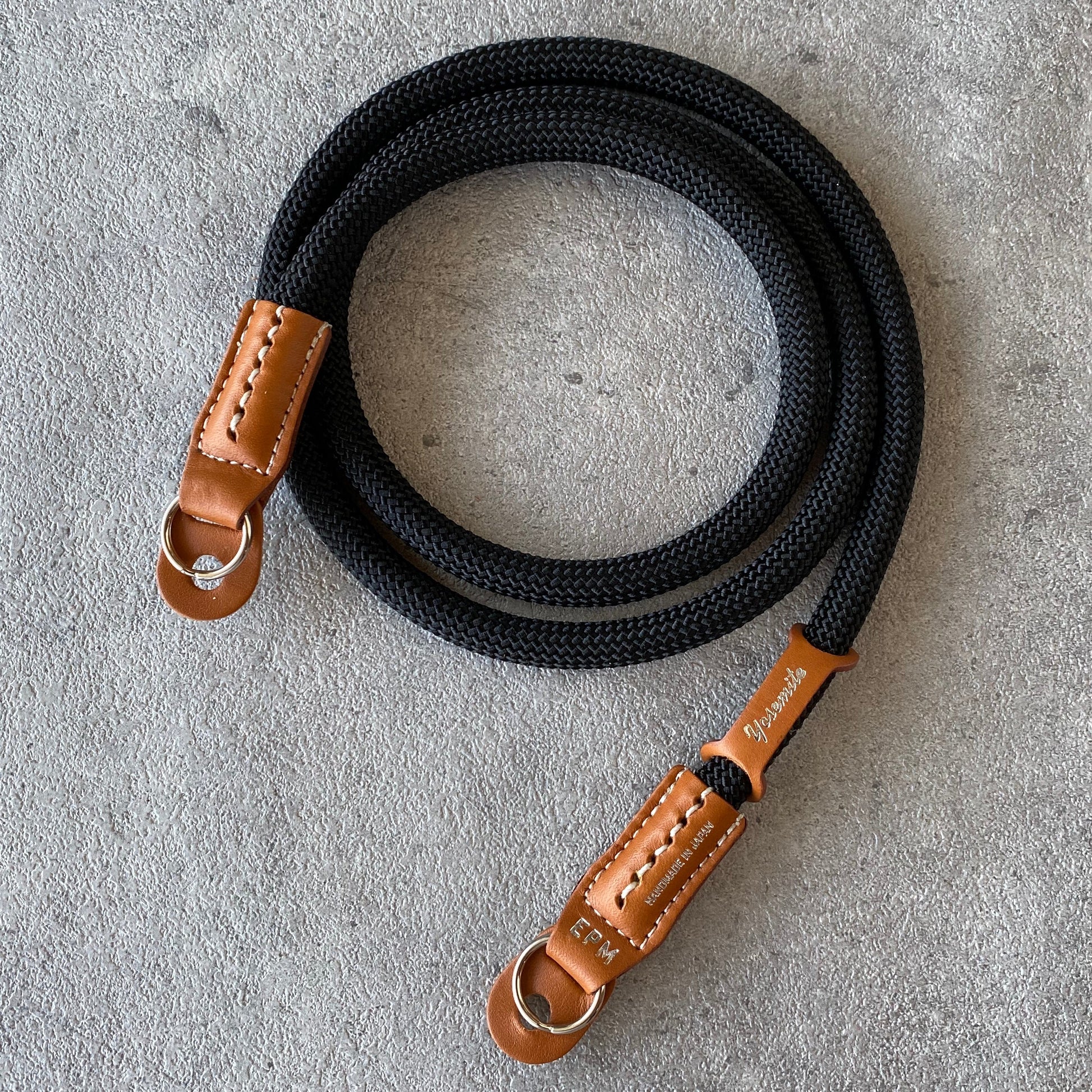 CAMERA STRAP - CARRY THINGS