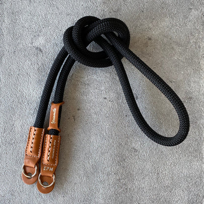 CAMERA STRAP - HUNTER BLACK