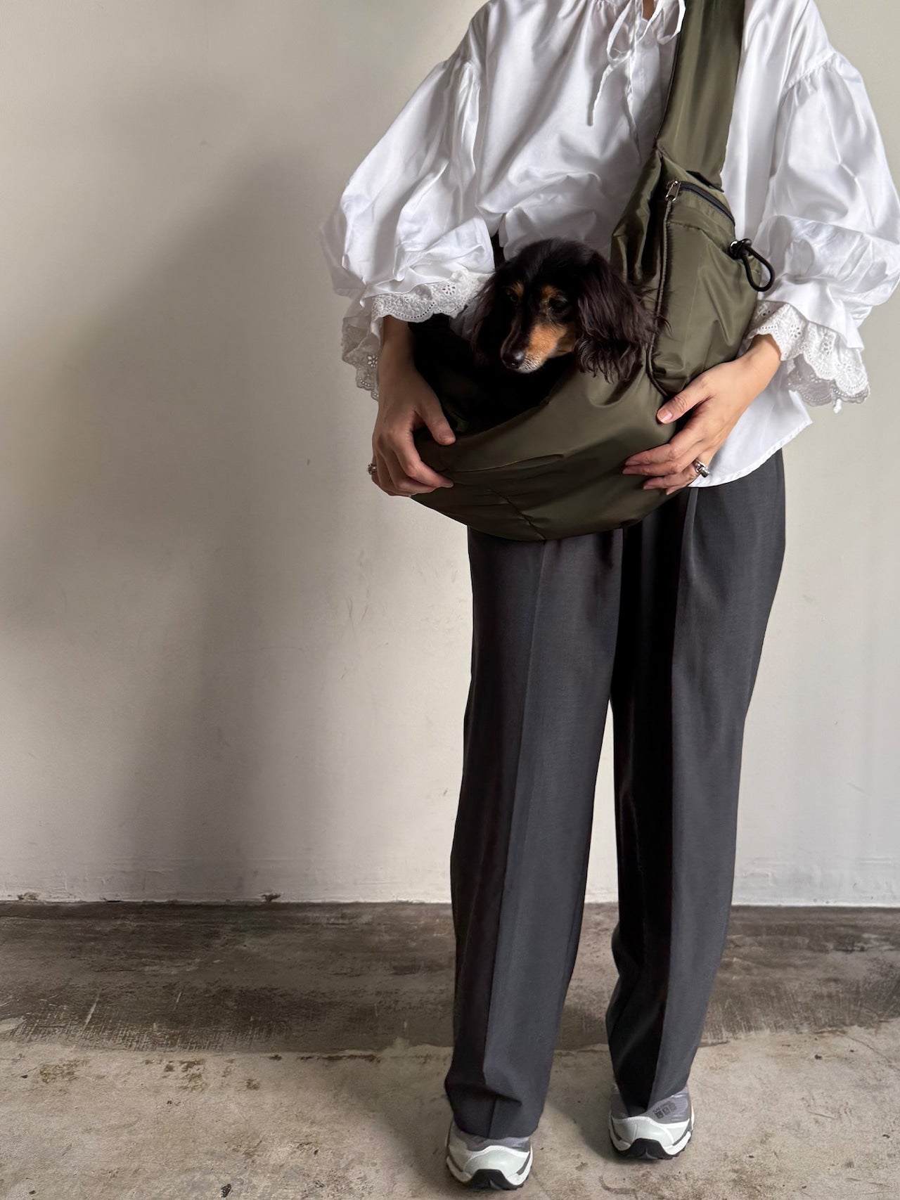 PET PUFF SLING - CARRY THINGS